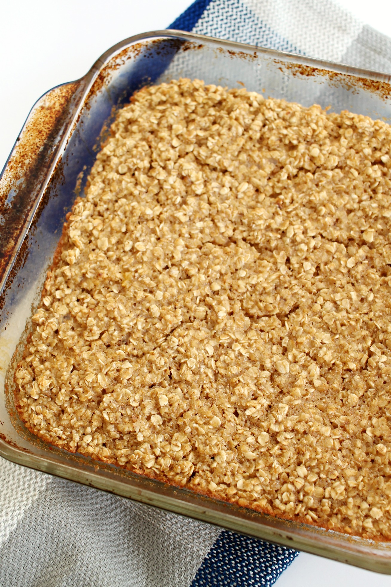 glass pan with baked oatmeal